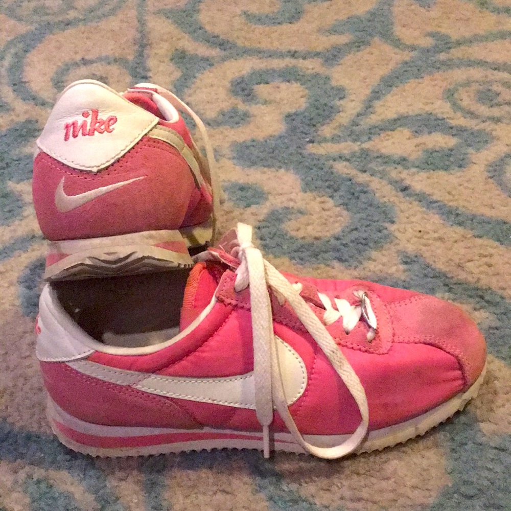 Pink NIKE Cortez 🎀 Size 7